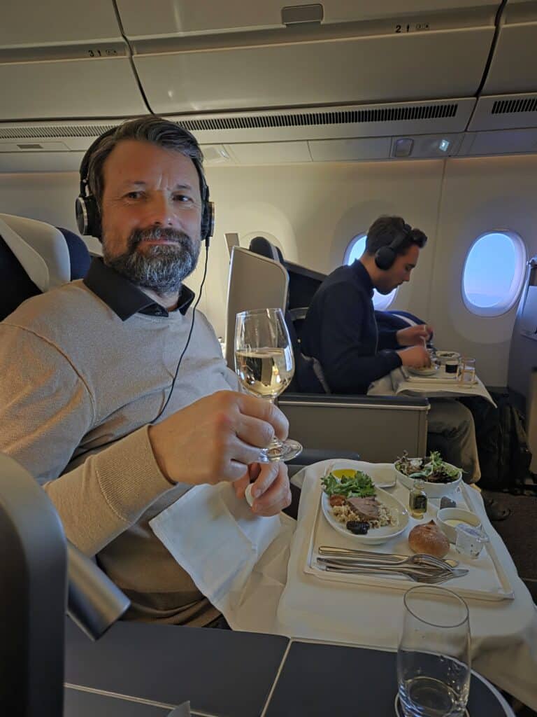 Lufthansa A350 YVR - MUC