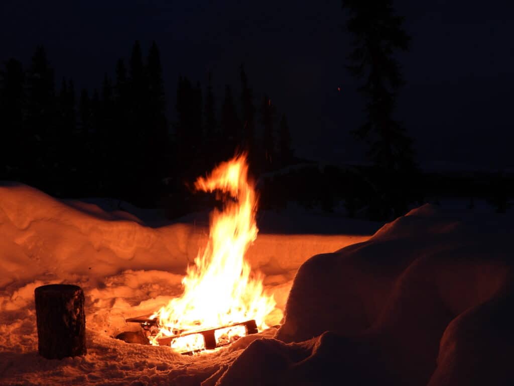 Holzpalett wird entsorgt