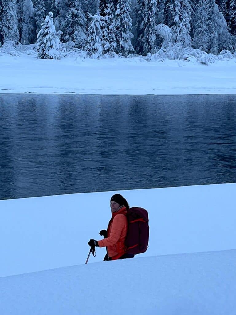 Claire am Frances River